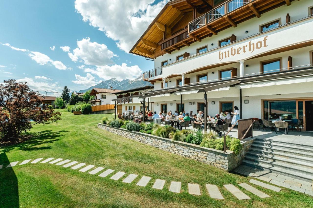 Hotel Huberhof Innsbruck Buitenkant foto