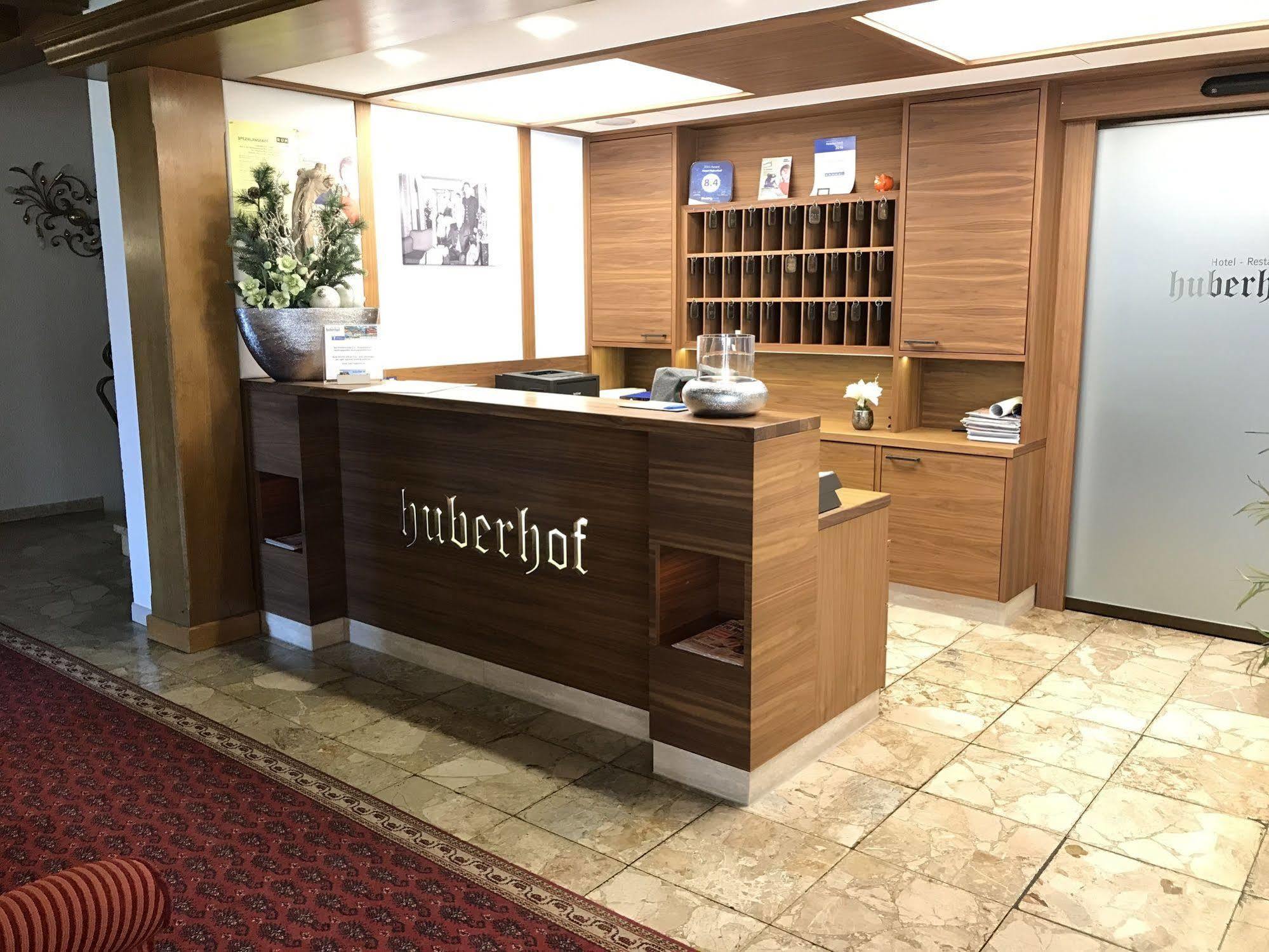 Hotel Huberhof Innsbruck Buitenkant foto